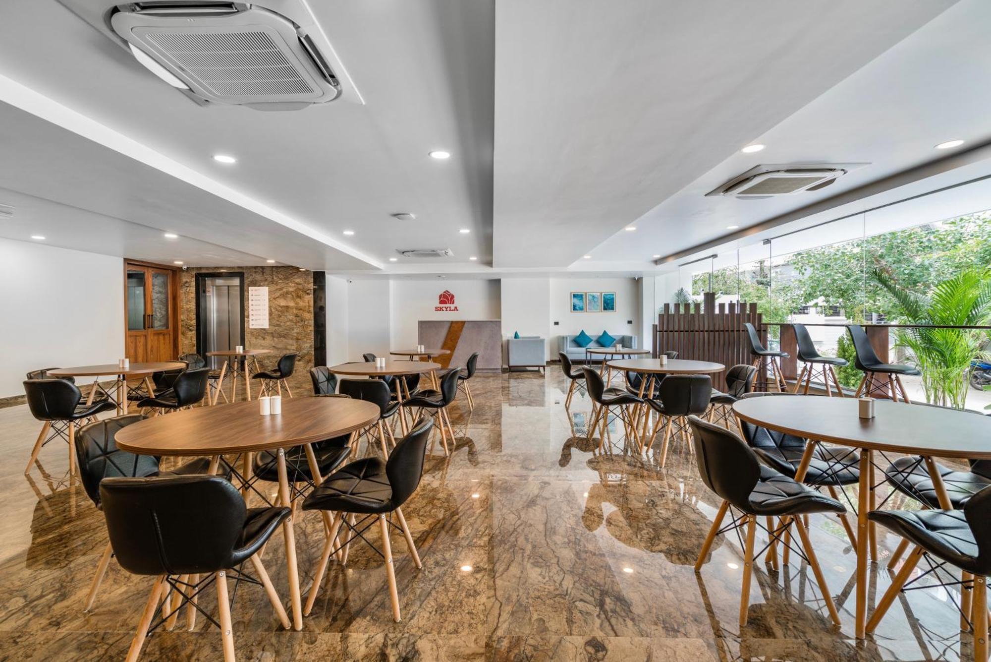 Skyla Studios & Suites - Hitech City Hyderabad Exterior foto